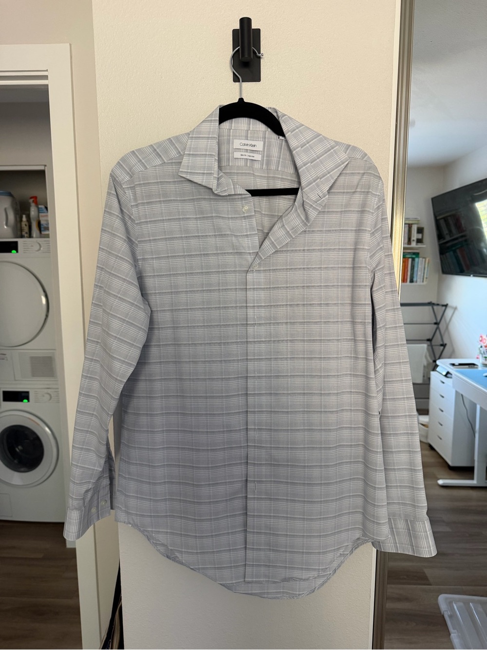 Calvin Klein Men's Light Blue and Gray Plaid Dress Shirt